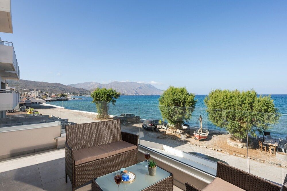 Alexia Seaview Apartments 3