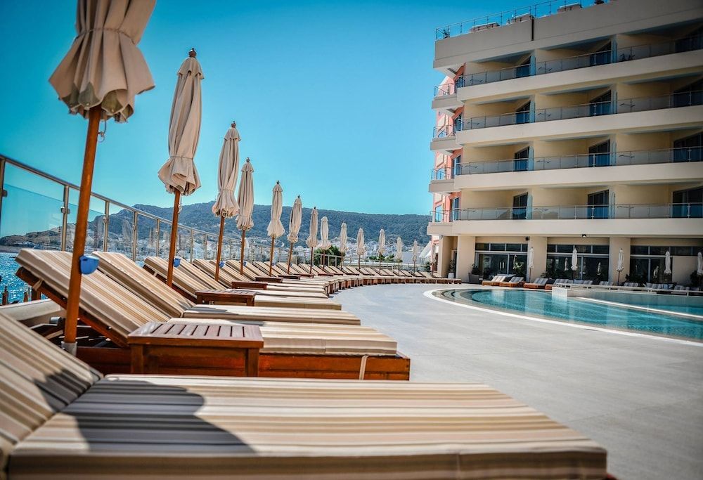 Konstantinos Palace 5 estrelas em Cárpatos