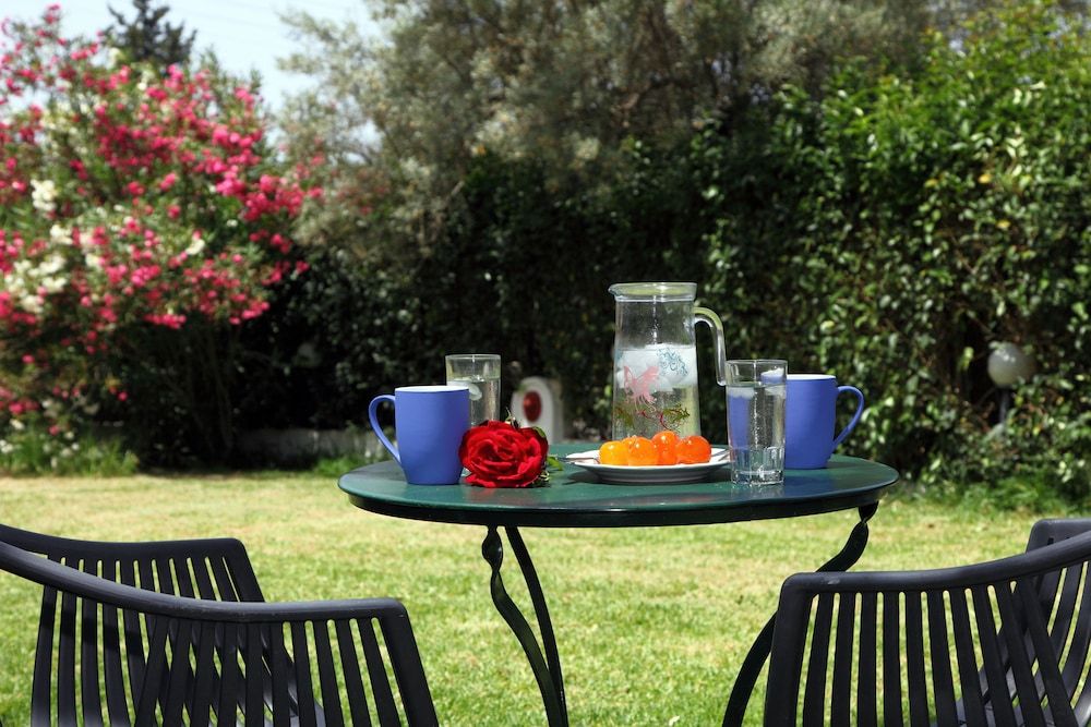 Summer House Louisa 2