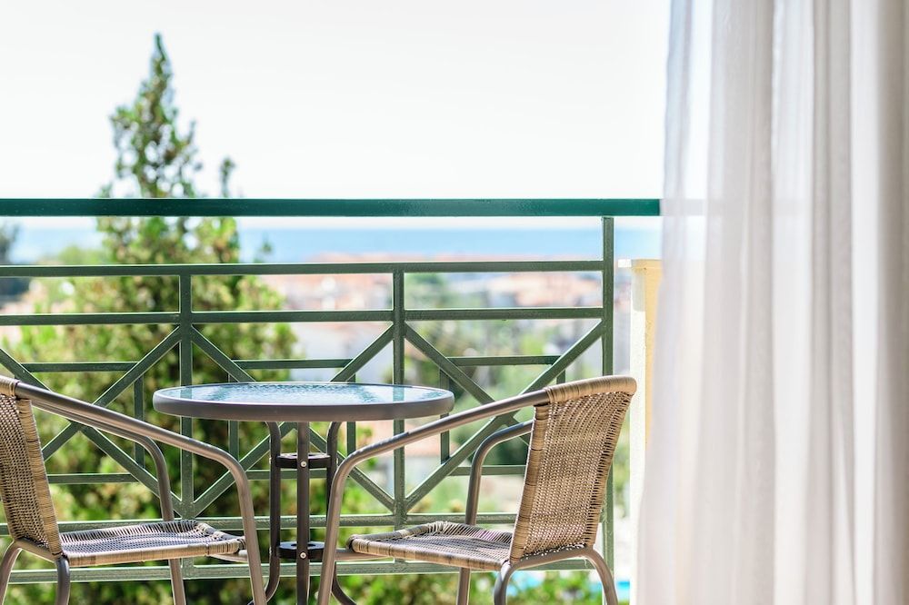 Julia Hotel 2 estrelas em Pefkohori