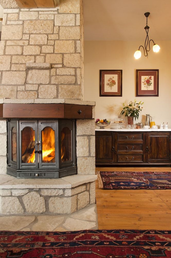 Fretzato Traditional Guest House 3