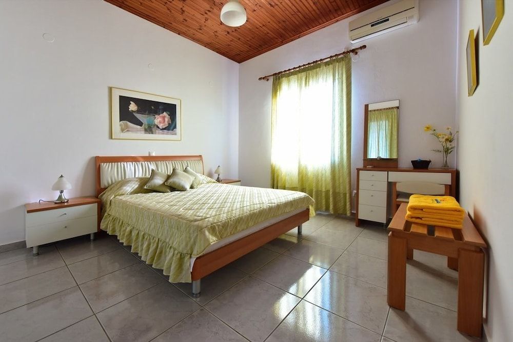 Mouzakis Villas 2