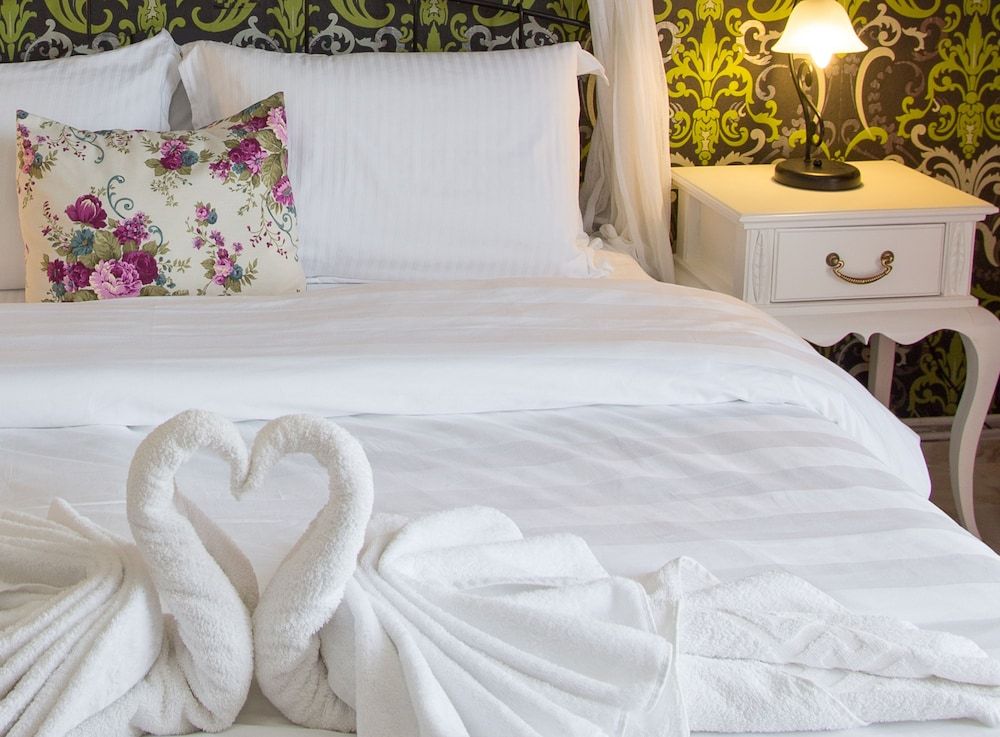 Panorama Suites & Spa 2