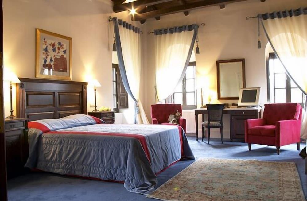 Trikolonion Country Hotel 1