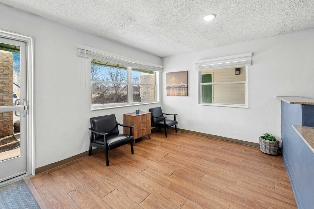 Birch Hill Suites Kansas City – Independence 2