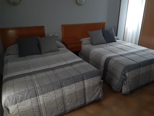 Hotel Los Leones, el más cercano a Warner 1