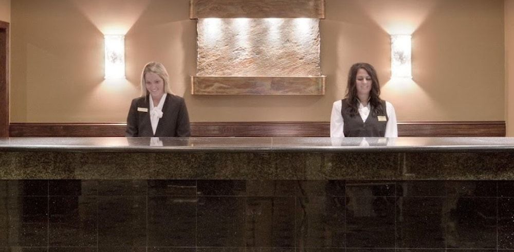 Crowne Plaza Cleveland Airport by IHG 2