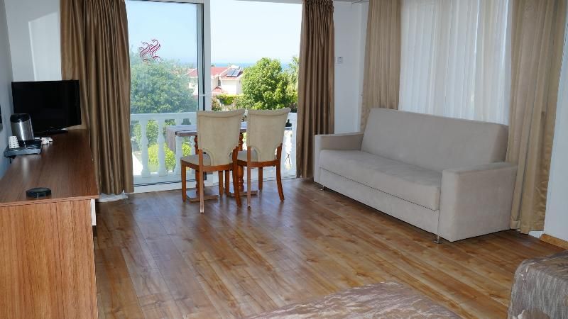 Sempati 3 estrelas em Cirénia