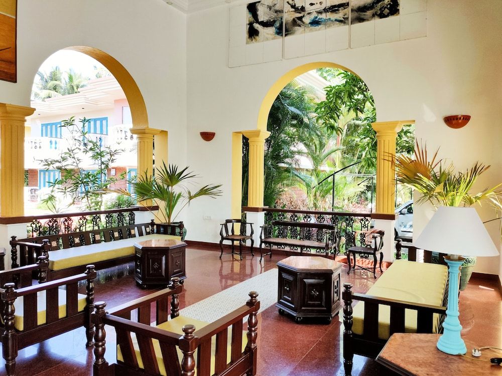 Coconut Grove Beach Resort 3