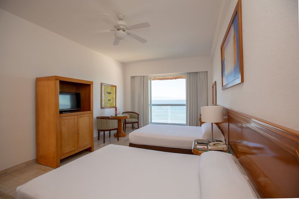 Ocean Breeze Nuevo Vallarta 3