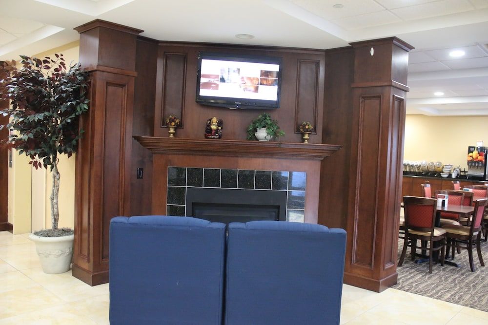 Comfort Inn & Suites Scarborough - Portland 3