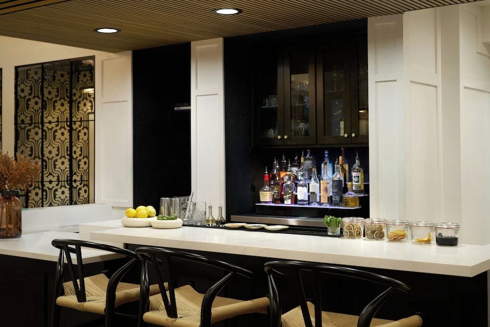 Tiller House, Laguna Hills, A Tribute Portfolio Hotel 3