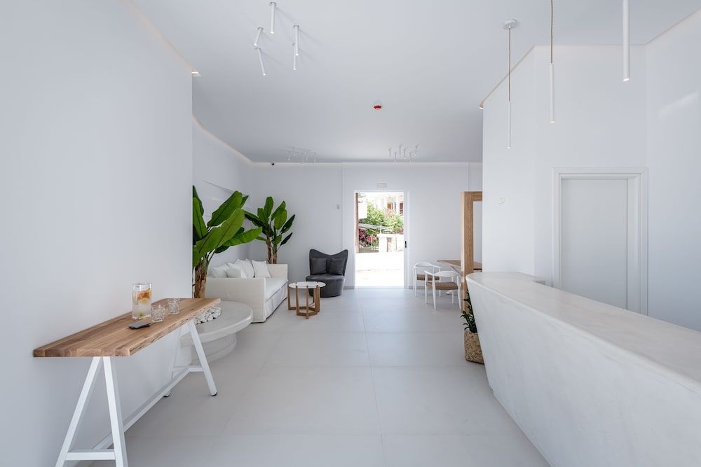 Kantouni Beach Boutique Hotel 3