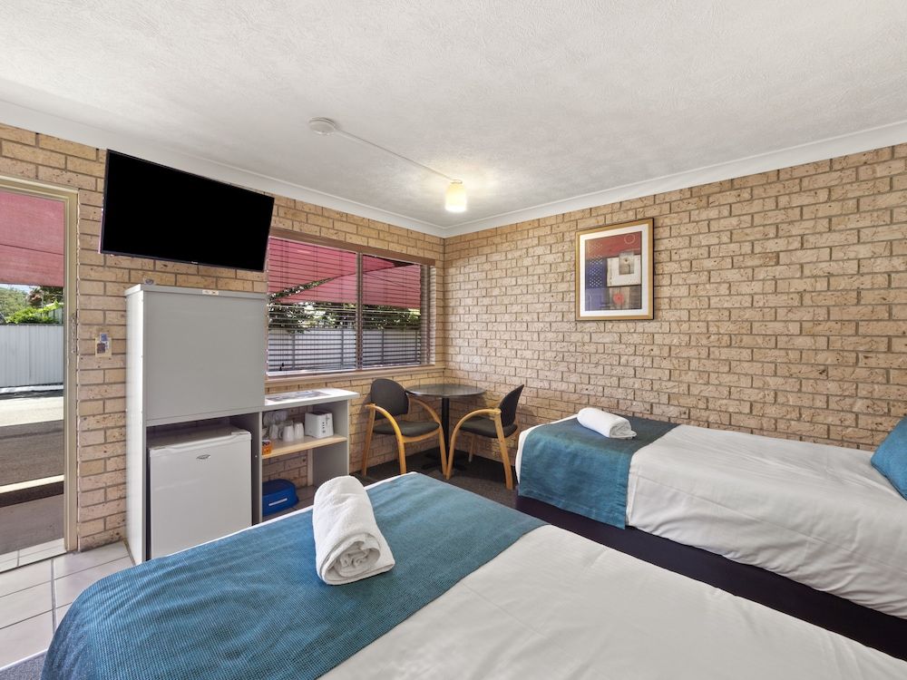 Kennedy Drive Boutique Motel - Close To City Centre & Airport 3