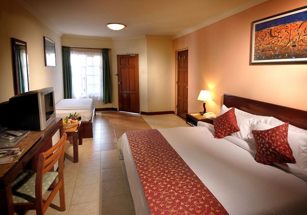 Bukit Merah Laketown Resort 3