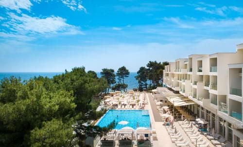 Valamar Carolina Hotel & Villas 4 estrellas en Rab