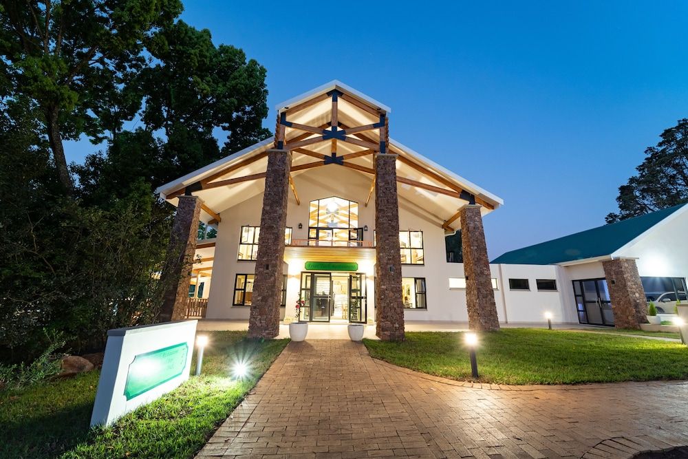 Gooderson Monks Cowl Golf Resort