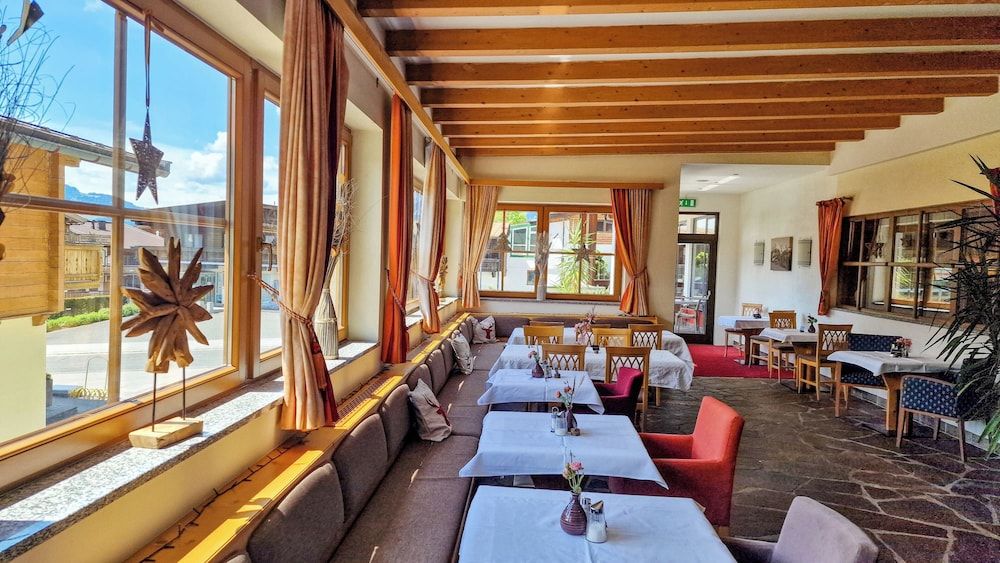 Garni Hotel Alpin Scheffau 2