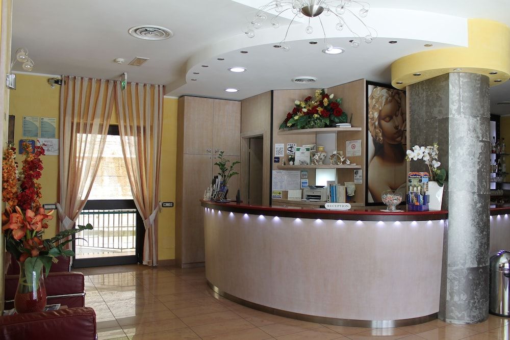 Hotel Cristal Eboli 3