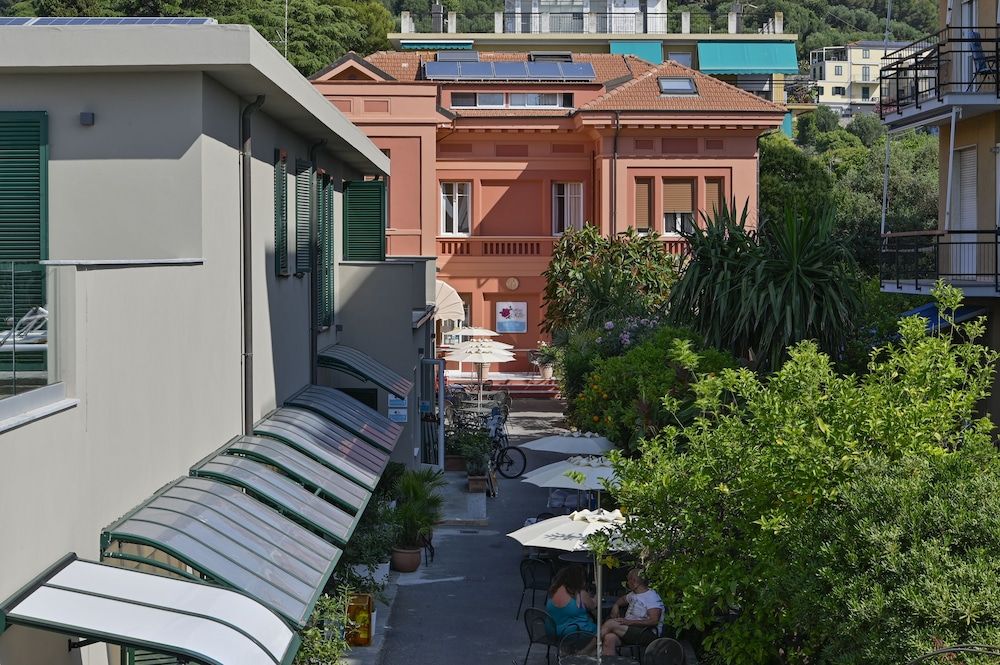 Hotel delle Rose 3 estrelas em San Bartolomeo al Mare