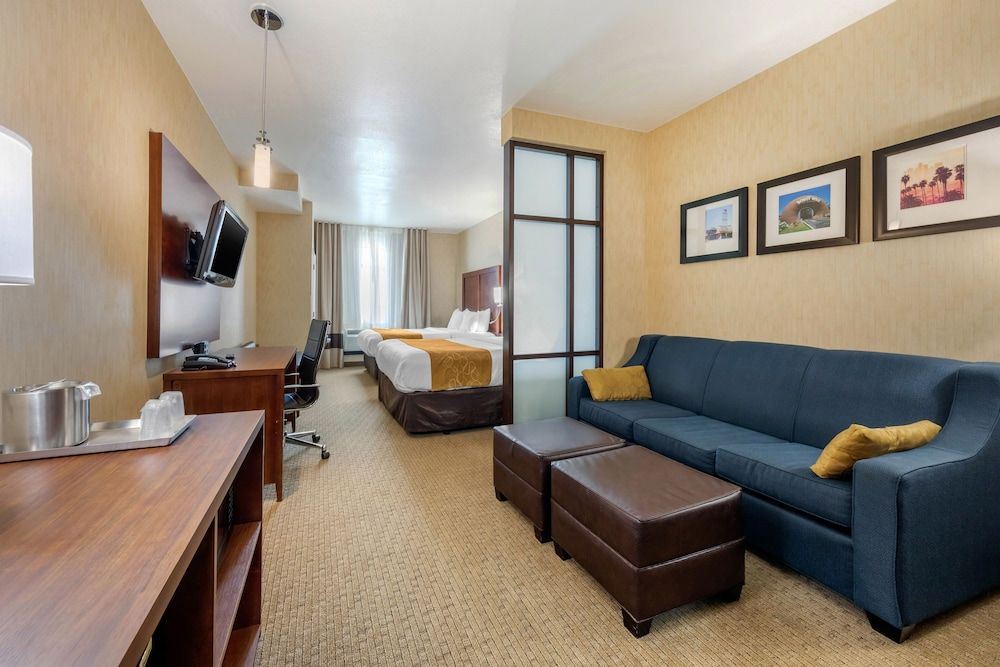 Comfort Suites Near City of Industry - Los Angeles 2 estrelas em La Puente