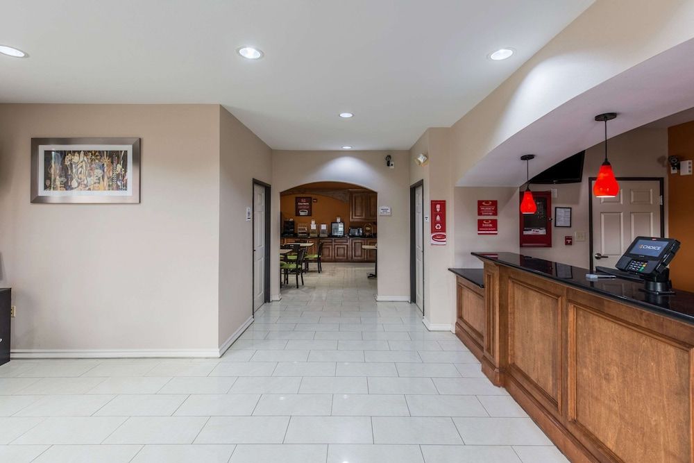 Quality Inn & Suites Bridge City/Orange 2