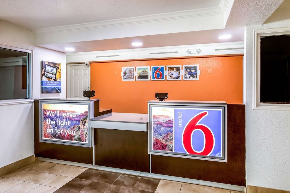 Motel 6 Euless, TX - DFW West 3