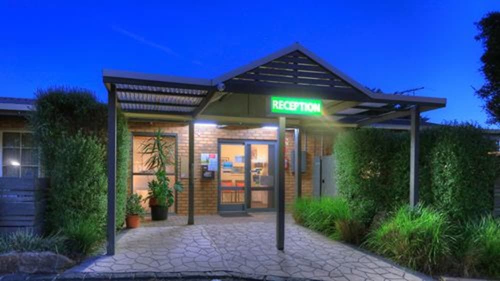 Airport Tourist Village Melbourne 2