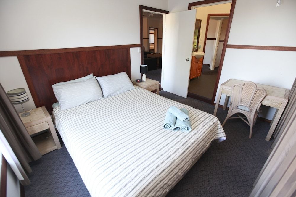 Macquarie Cottage 2