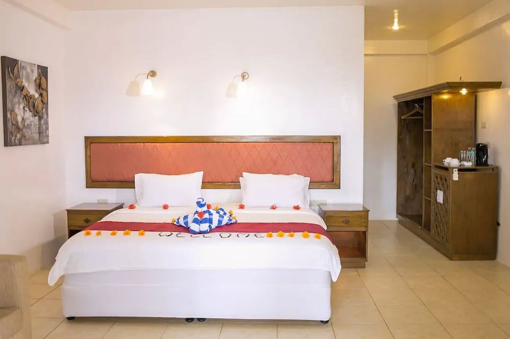 Blue Star Dive & Resort 3