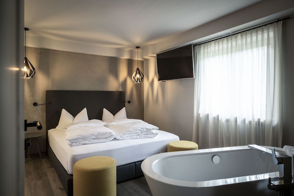 Post Alpina - Family Mountain Chalets 3