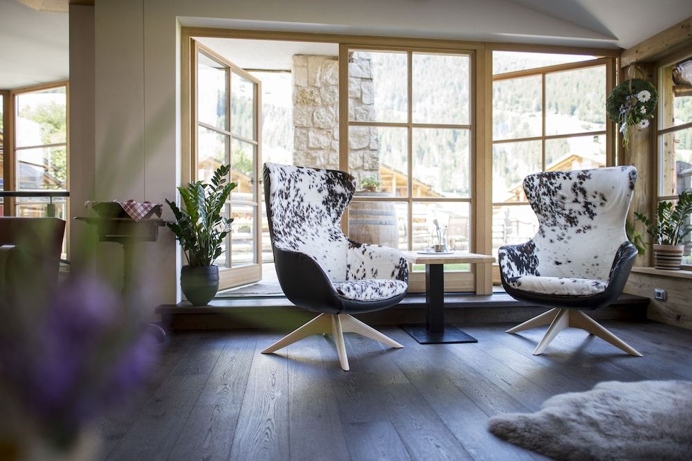 Post Alpina - Family Mountain Chalets 2