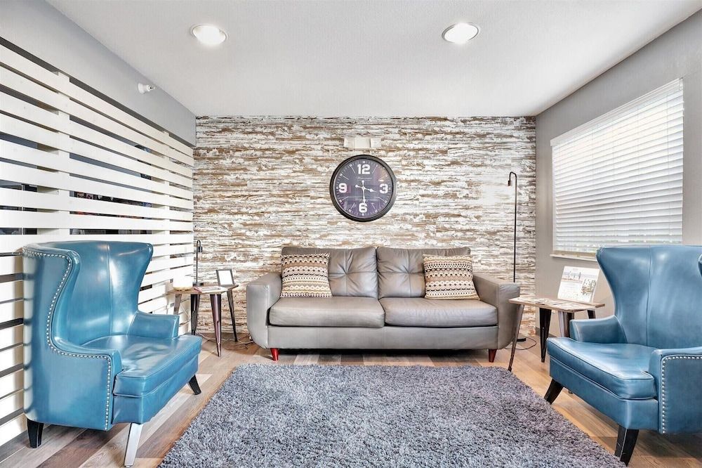 Ramada Limited by Wyndham, Bloomington I-55 & I-74 IL 2