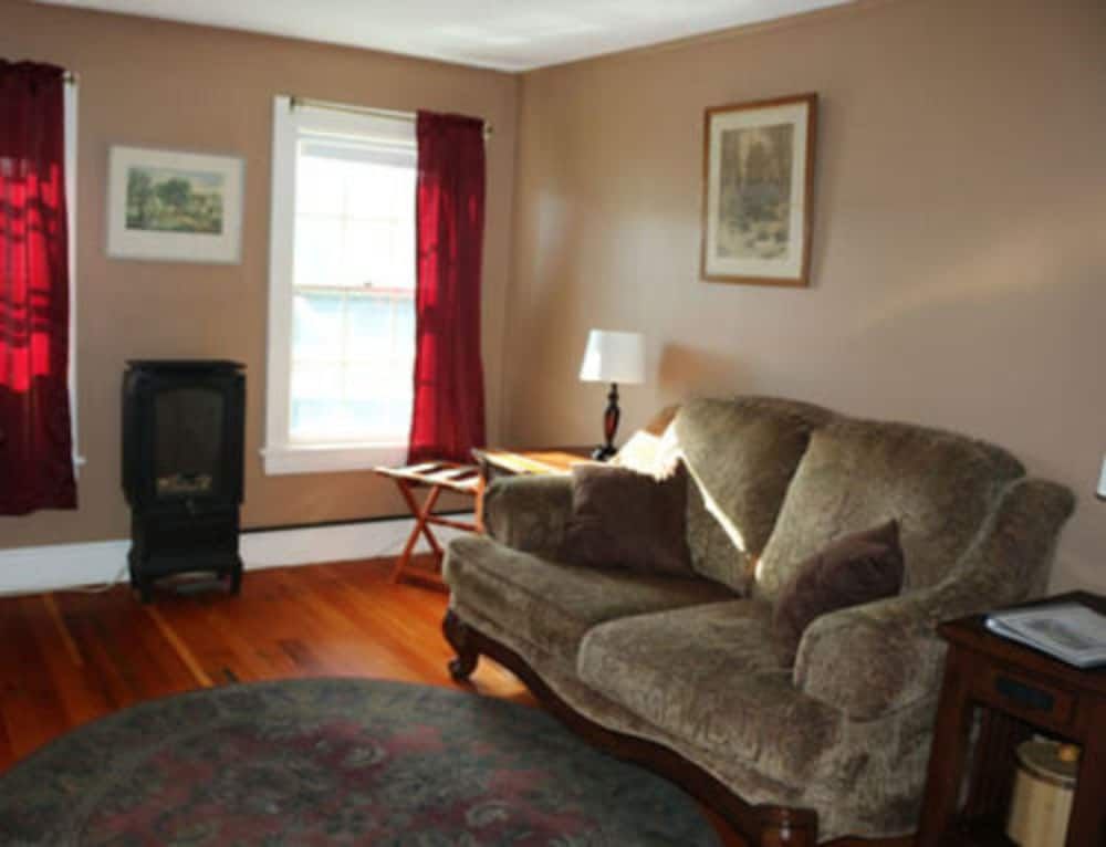 Wildcat Inn & Tavern 3