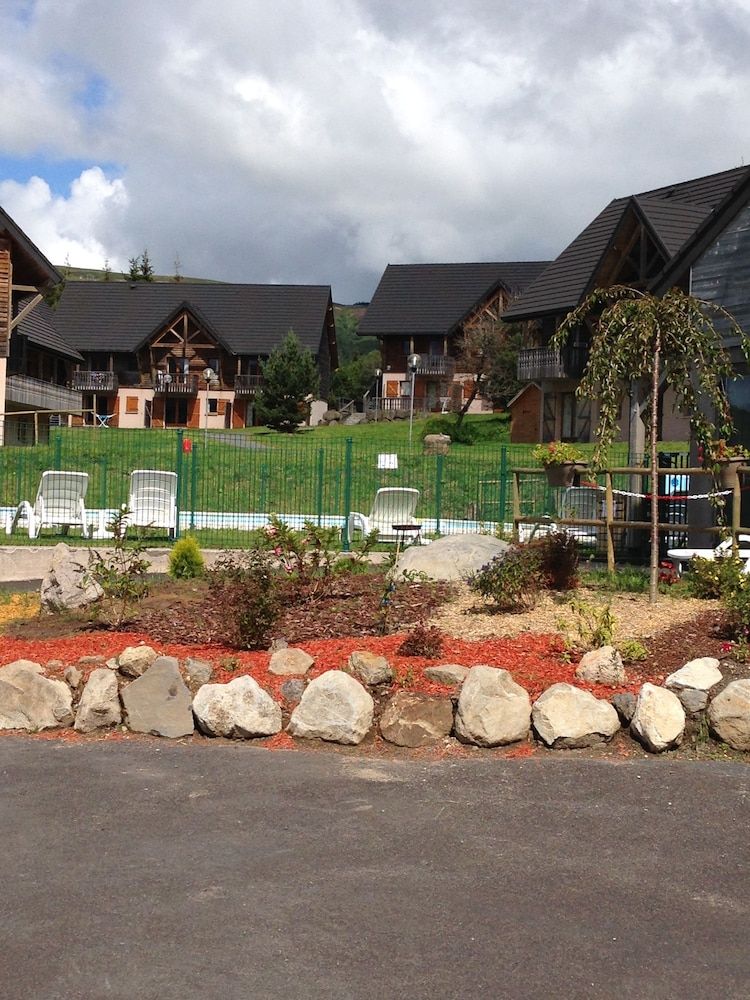 Résidence Le Bois de la Reine 3 estrelas em Besse-et-Saint-Anastaise