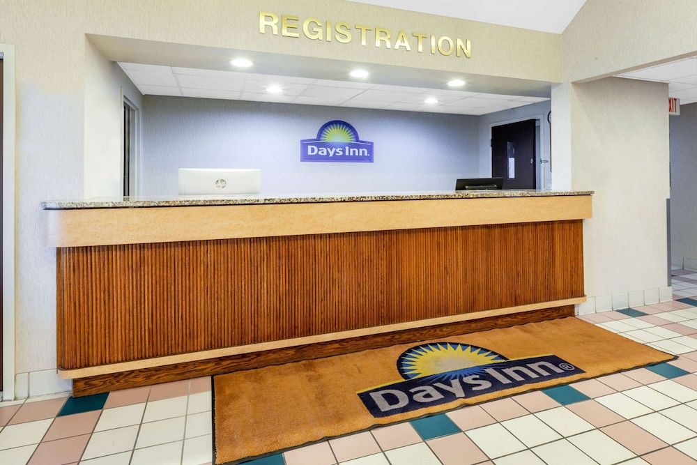 Days Inn by Wyndham Milan Sandusky South 2