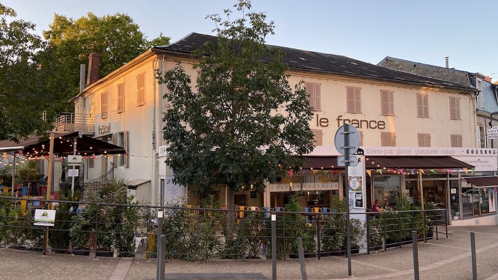 Hotel Abelha Le France 2 estrelas em Brive-la-Gaillarde