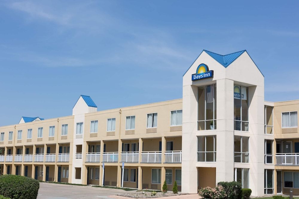 Days Inn by Wyndham West Des Moines / Clive 2 stelle a Clive