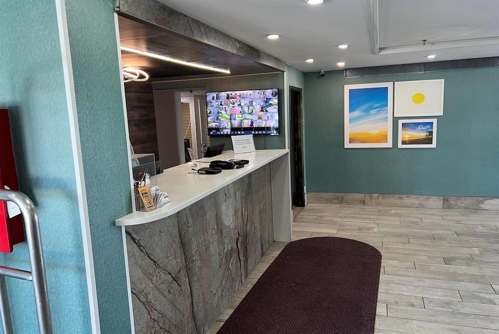 Days Inn by Wyndham West Des Moines / Clive 3