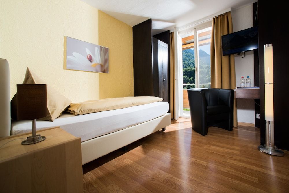 Jungfrau Hotel 3