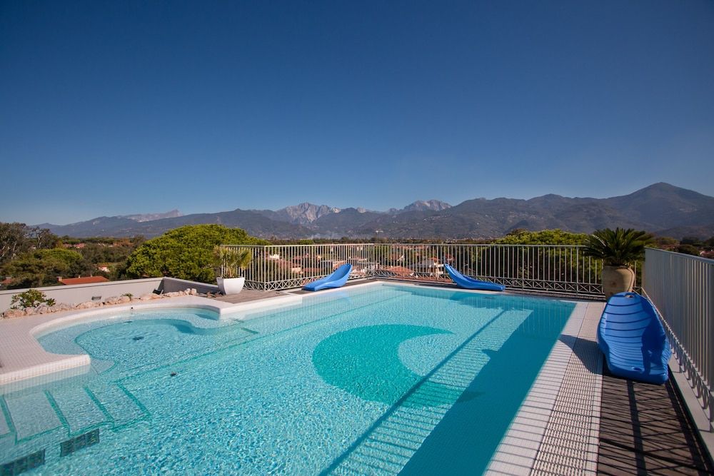 Verdeluna ApartHotel & Resort 3 estrelas em Pietrasanta