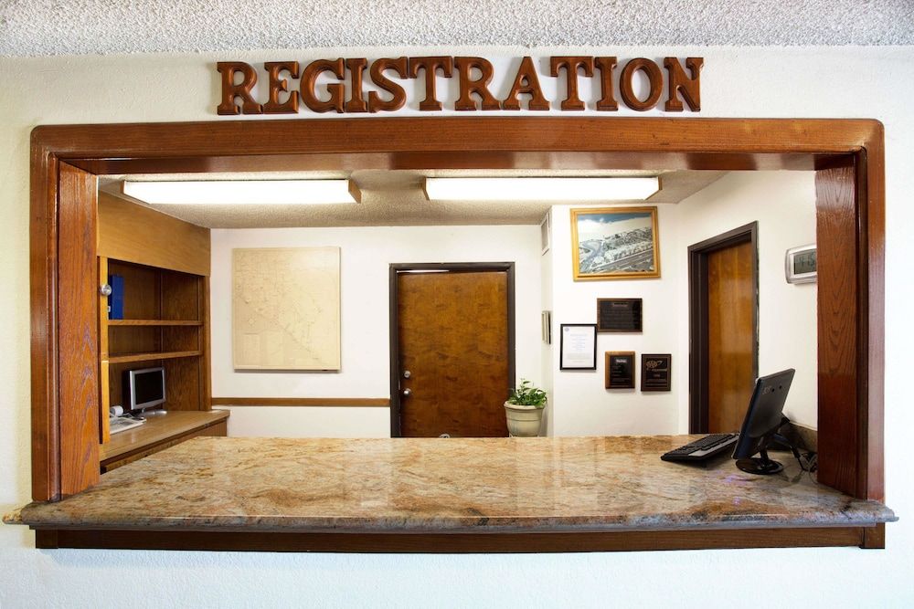 Travelodge by Wyndham Ocean Front 2