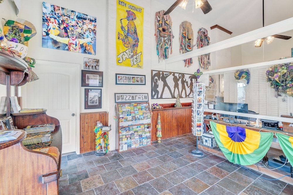 Historic Mardi Gras Inn 3