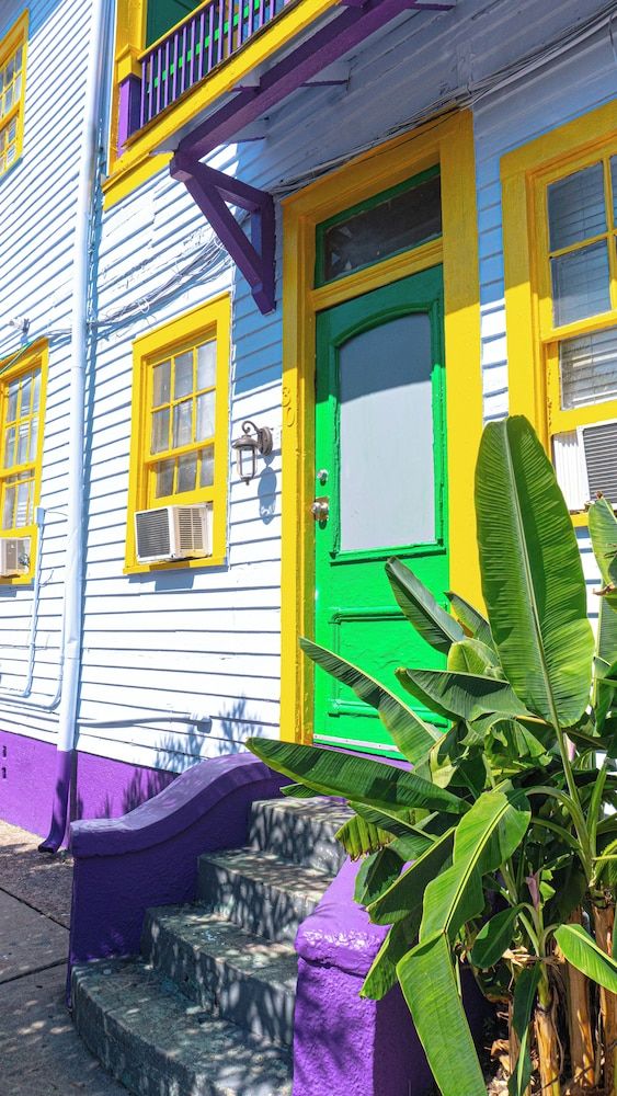 Historic Mardi Gras Inn 2