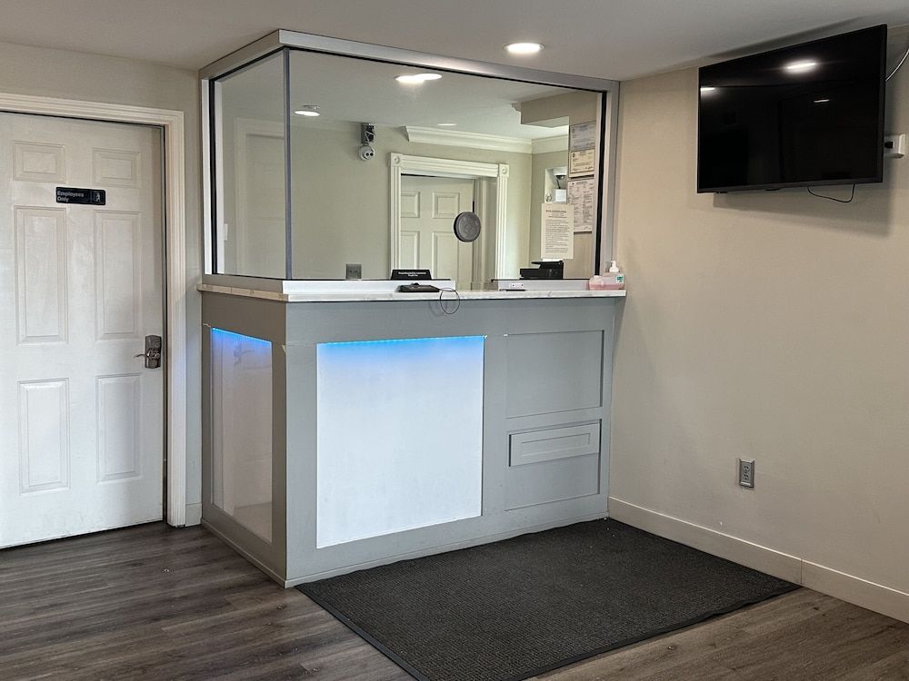 Antioch Quarters Inn and Suites 2