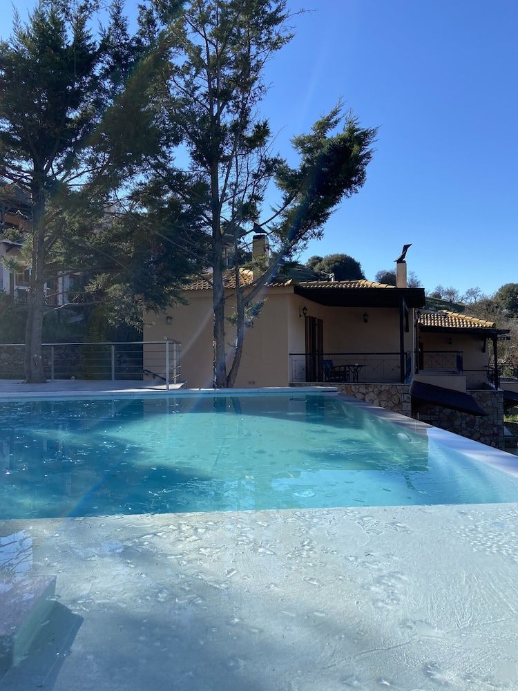 Finday Eco Boutique Hotel 3 estrellas en Kalavrita