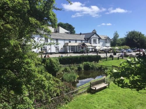 Two Bridges Hotel 3 estrelas em Yelverton