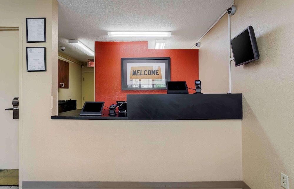Extended Stay America Select Suites Raleigh RDU Airport 2