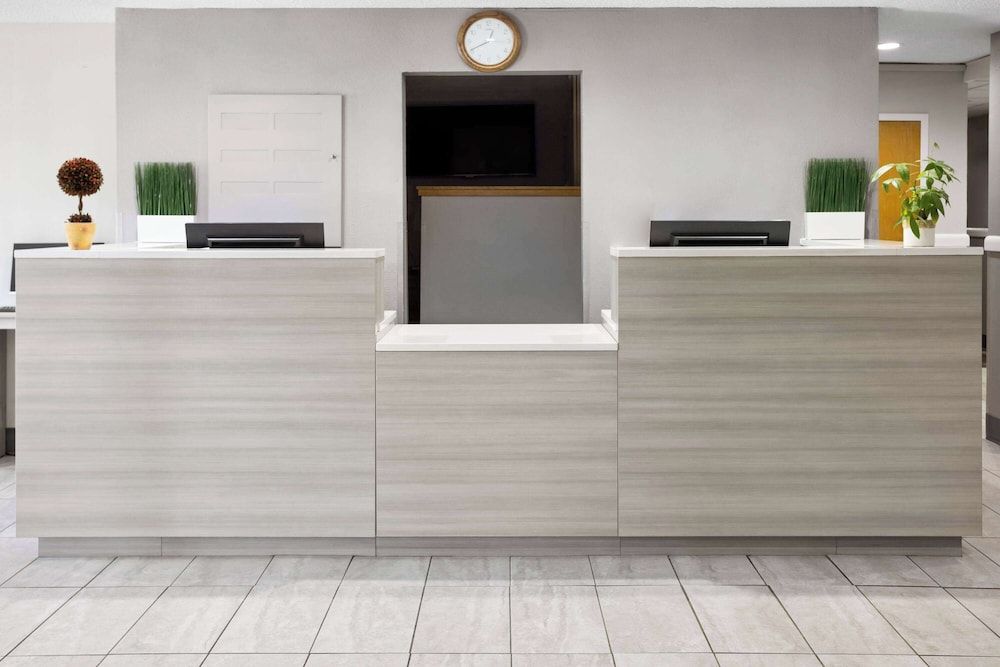 Microtel Inn by Wyndham Raleigh Durham Airport 3