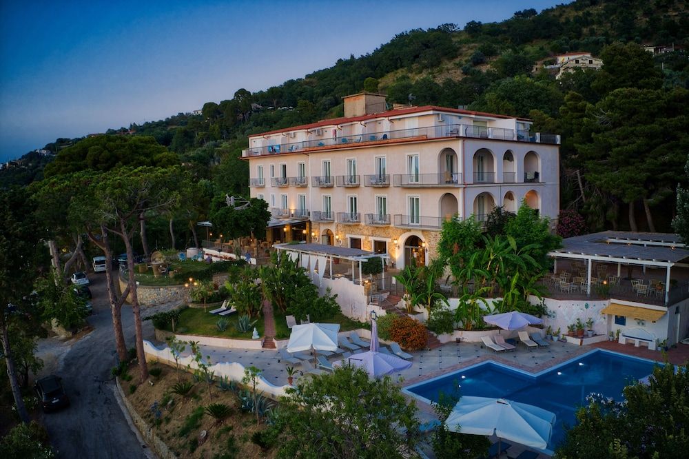 Hotel Garden Riviera 4 estrelas em Castellabate